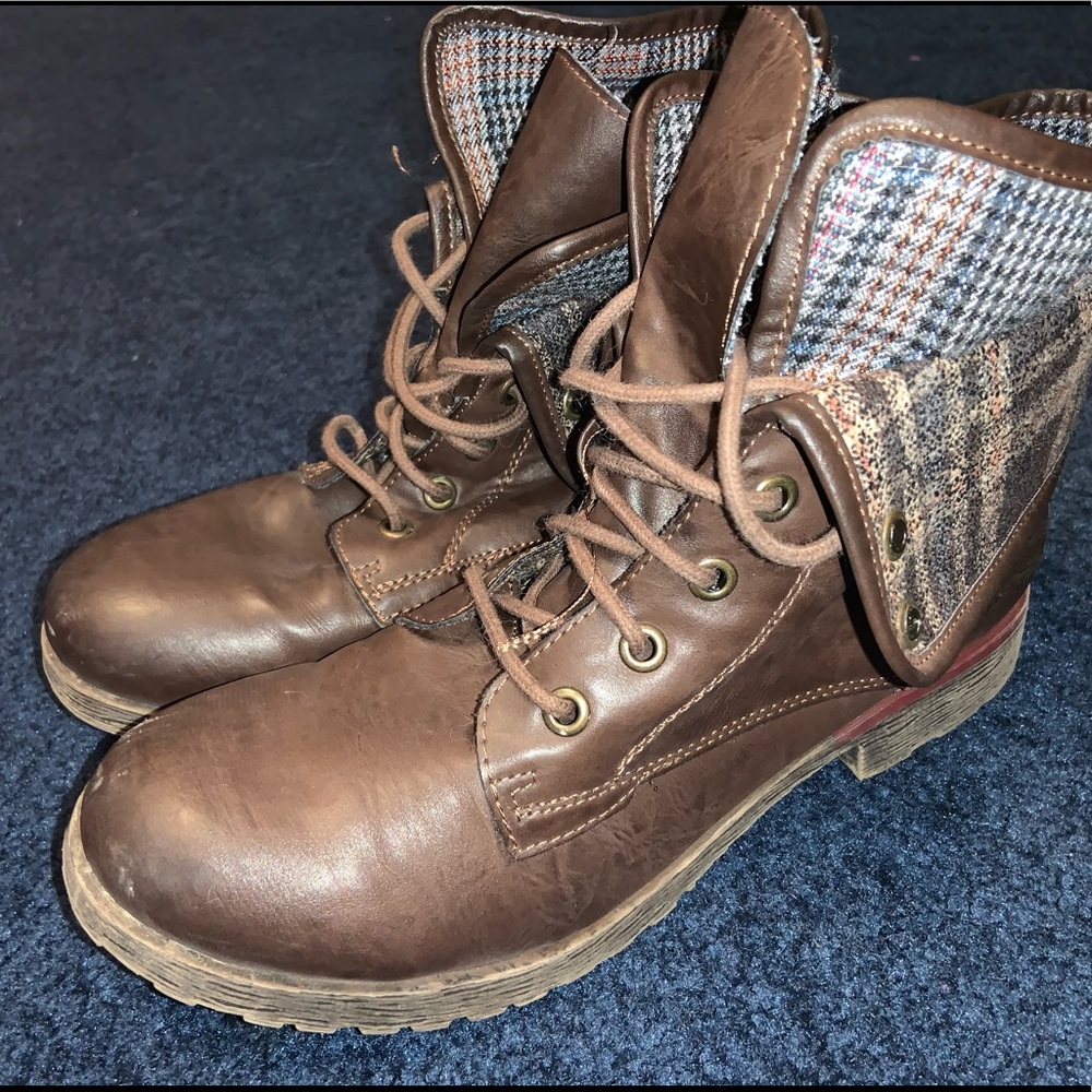 Women’s Combat Boots